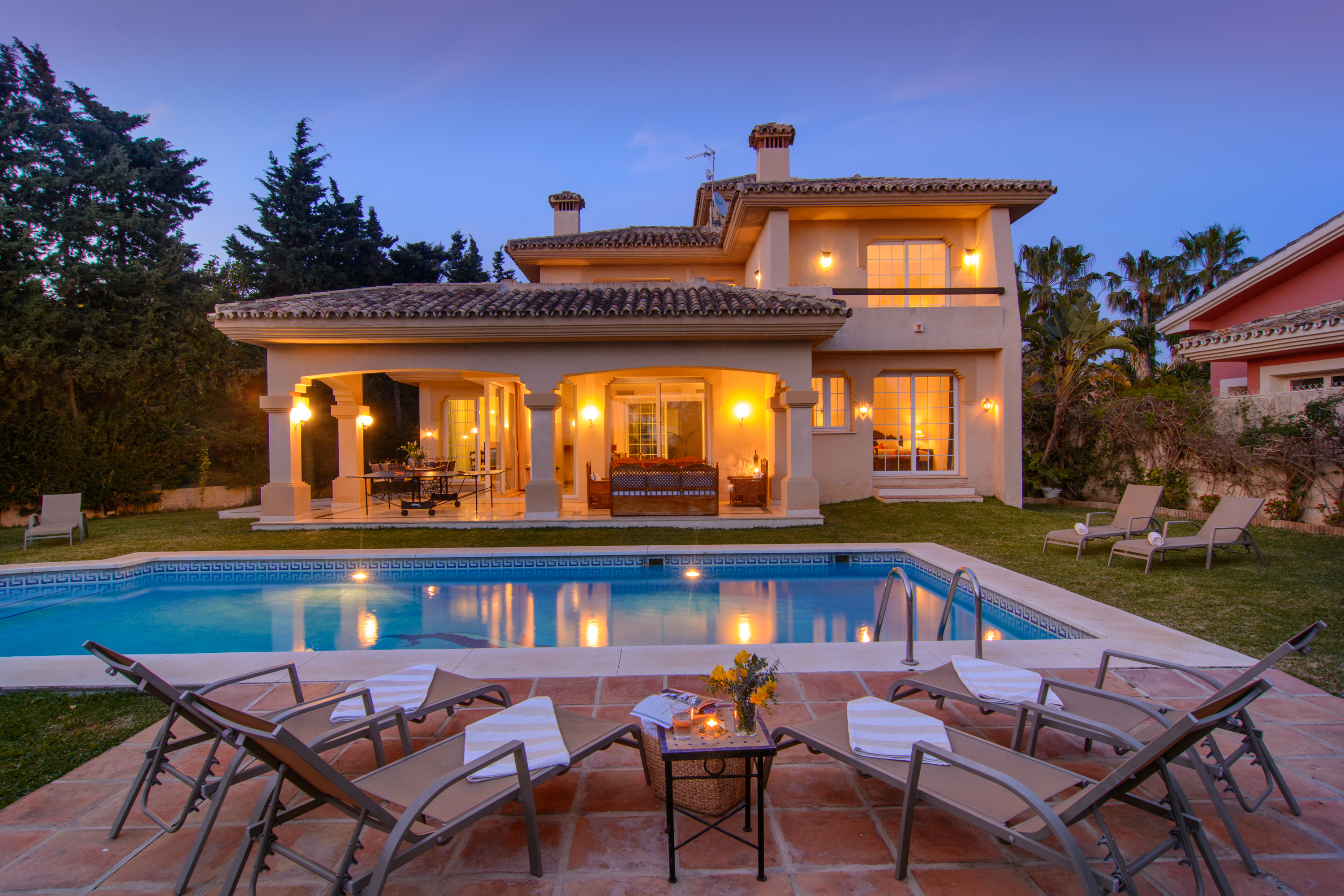 Villa Arkia Marbella - Luxury beachfront villa with private pool